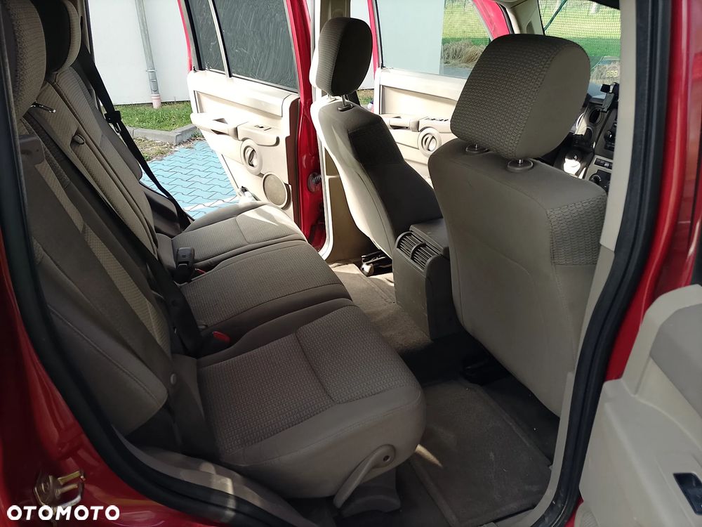 Jeep Commander 3.7 V6 - 16