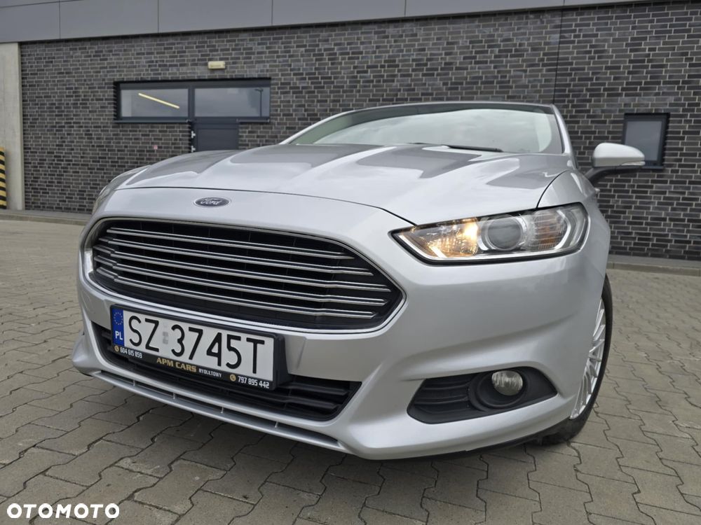 Ford Mondeo 2.0 TDCi Ambiente - 3