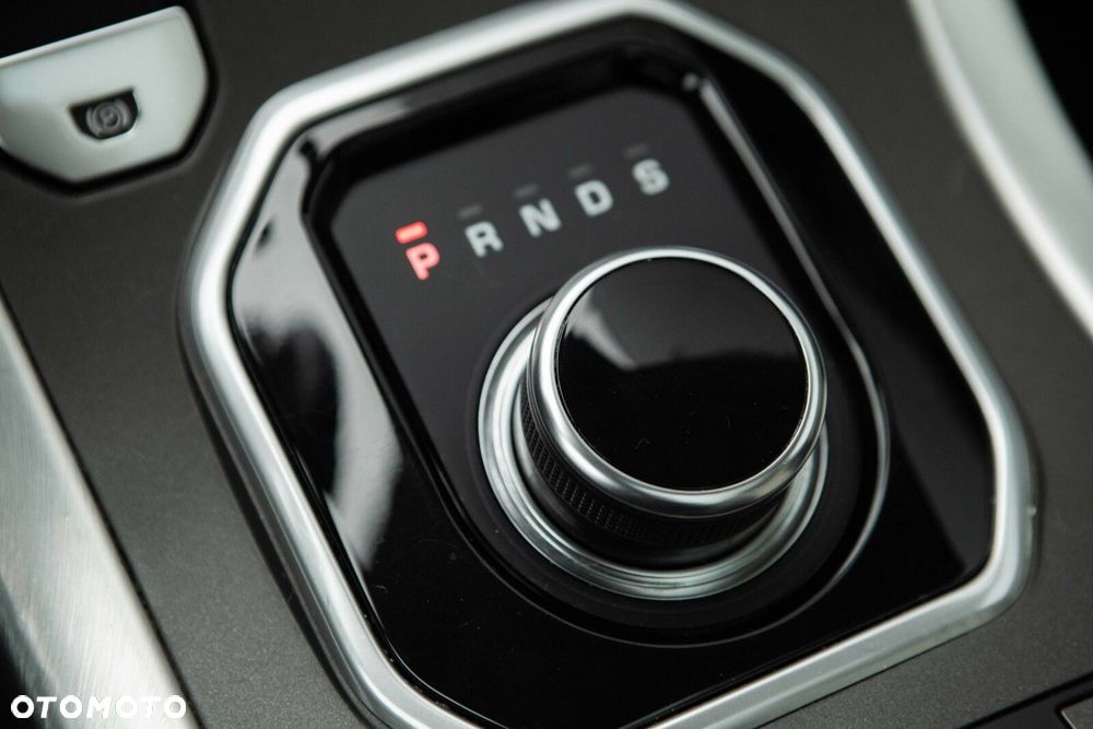 Land Rover Range Rover Evoque - 31