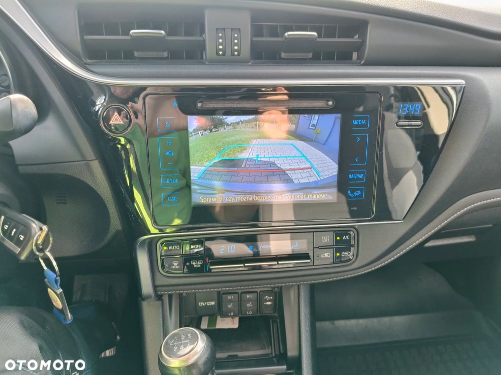 Toyota Auris 1.6 Comfort - 16