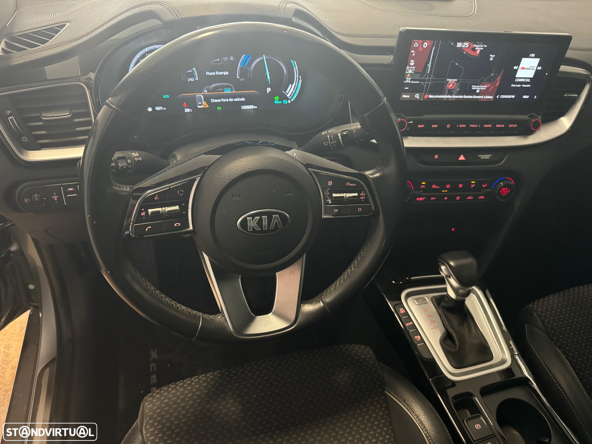 Kia XCeed - 25