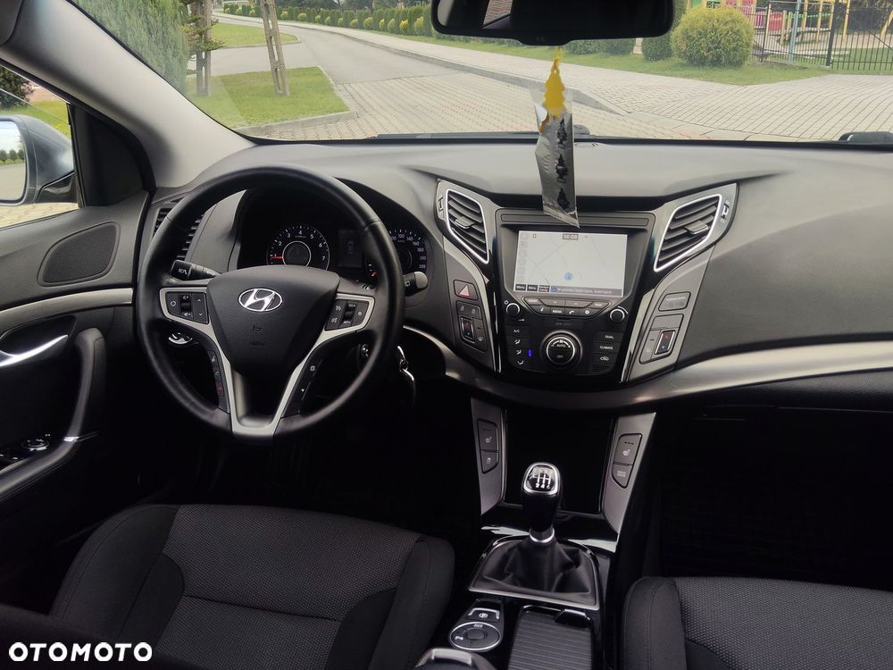 Hyundai i40 Kombi 2.0 Premium - 29