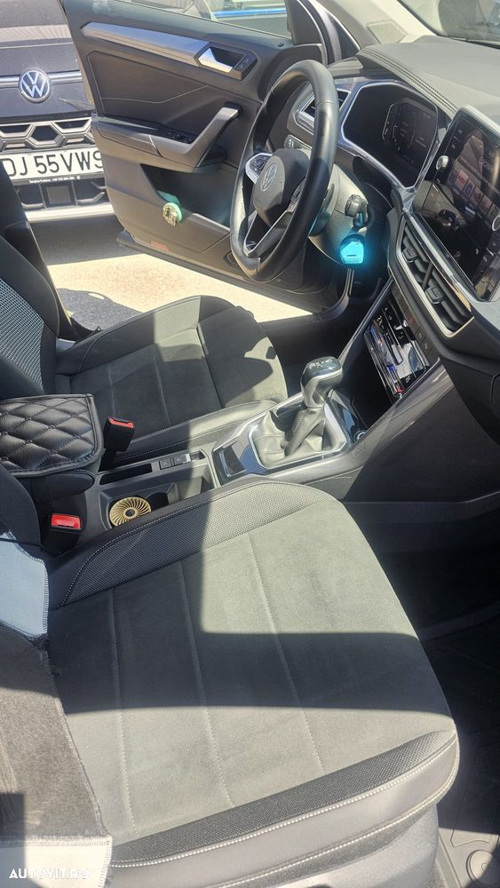 Volkswagen T-Roc - 7