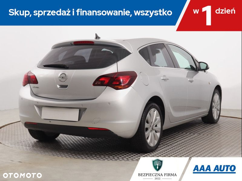 Opel Astra - 6