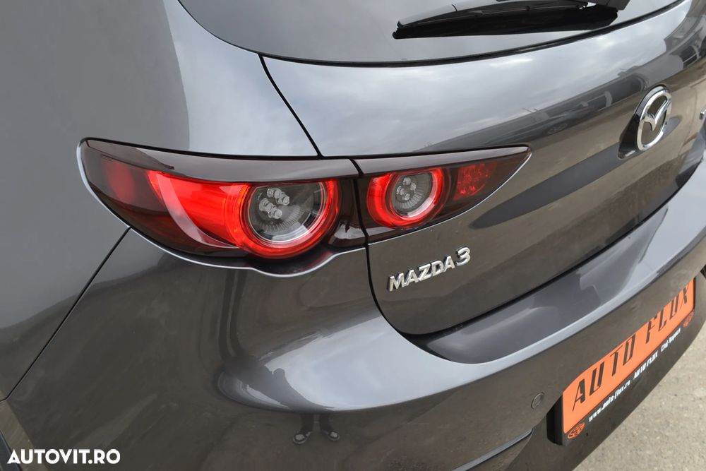 Mazda 3 e-Skyactiv X186 AT MHEV GT+ - 34
