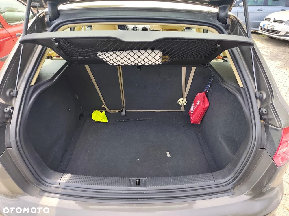 Audi A3 Sportback 1.8 TFSI Ambiente - 15