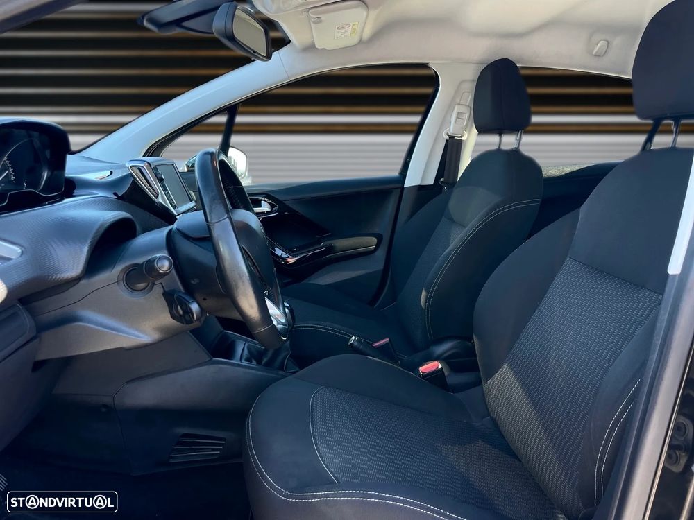 Peugeot 208 1.6 BlueHDi Style - 6