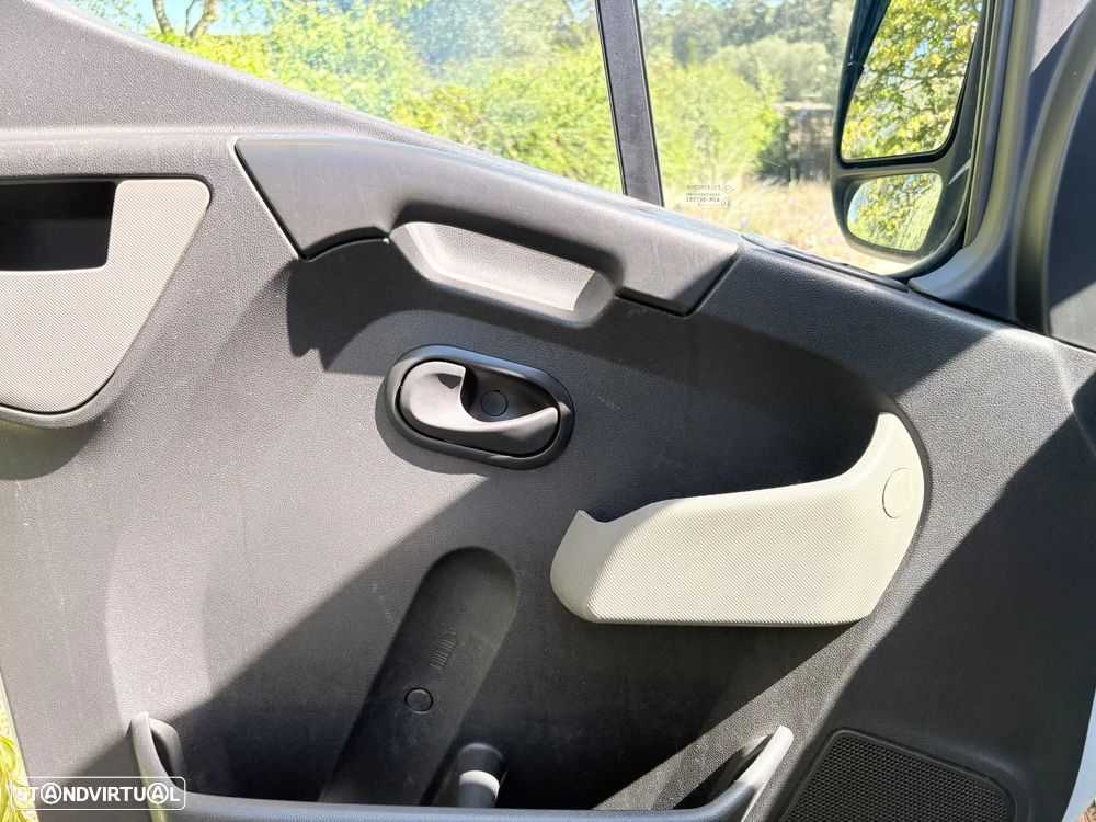 Renault Master 2.3dCi - 15