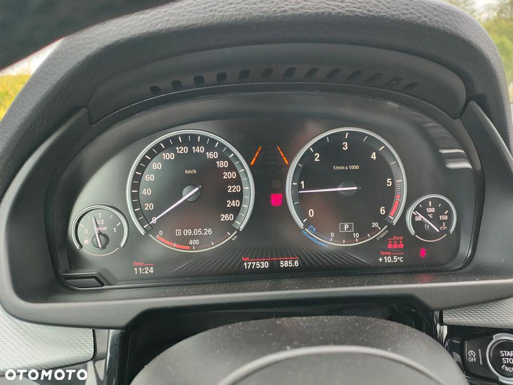 BMW X5 xDrive25d sport - 32