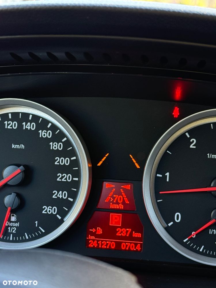 BMW Seria 5 530d Touring - 5