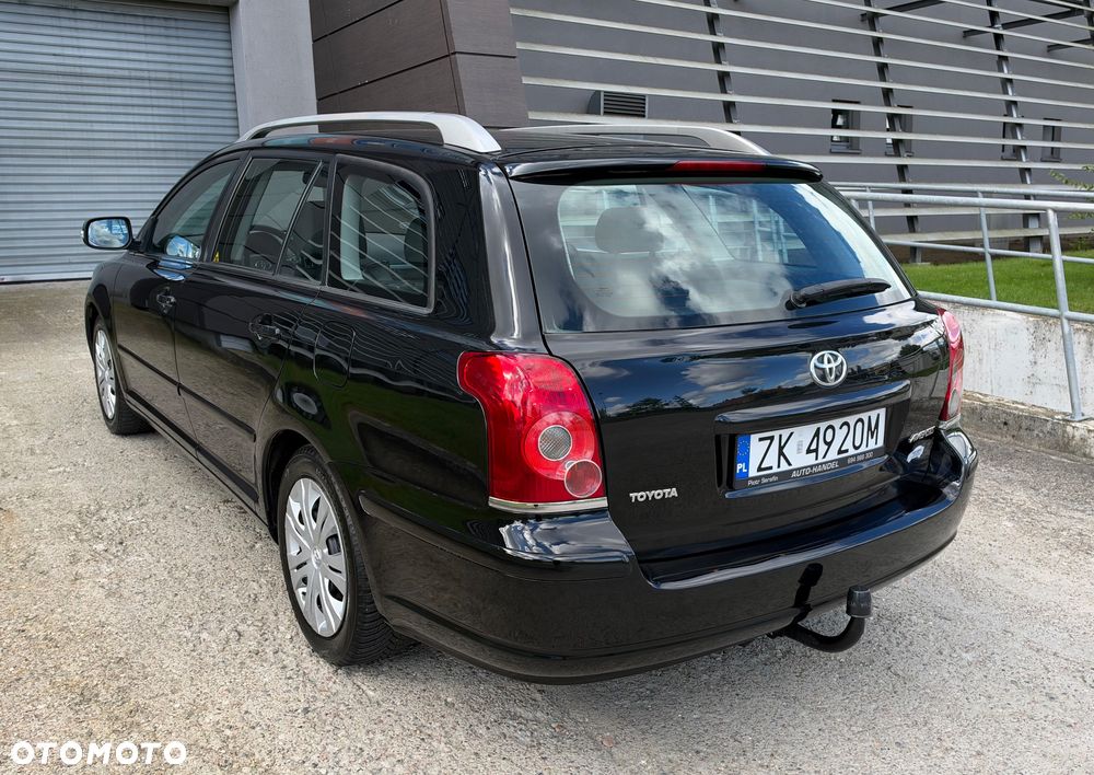 Toyota Avensis 1.8 VVT-i Sol - 5