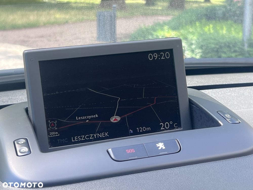Peugeot 5008 HDI FAP 110 EGS6 Business-Line - 26
