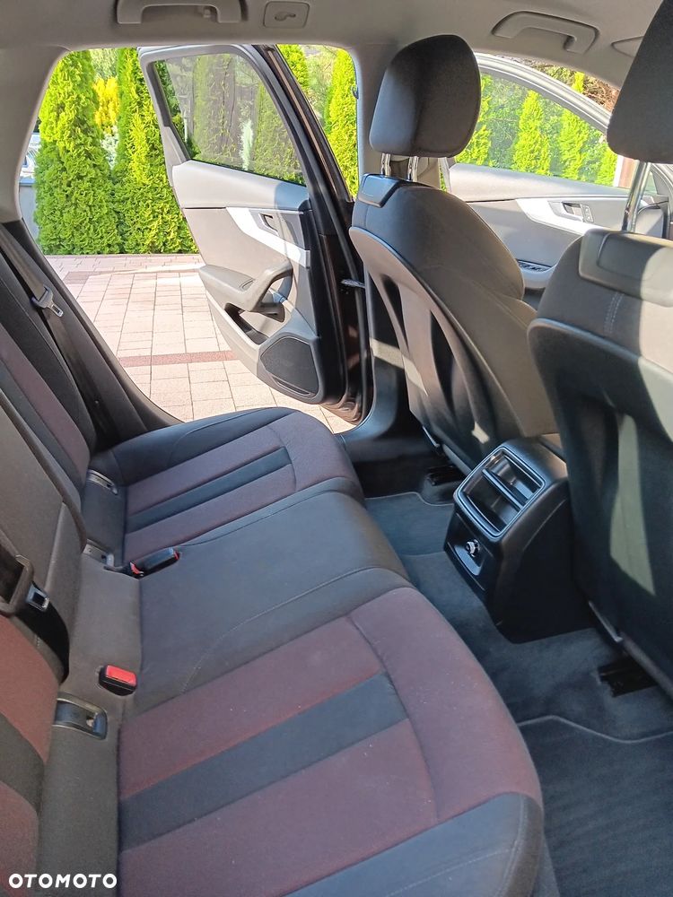 Audi A4 - 24