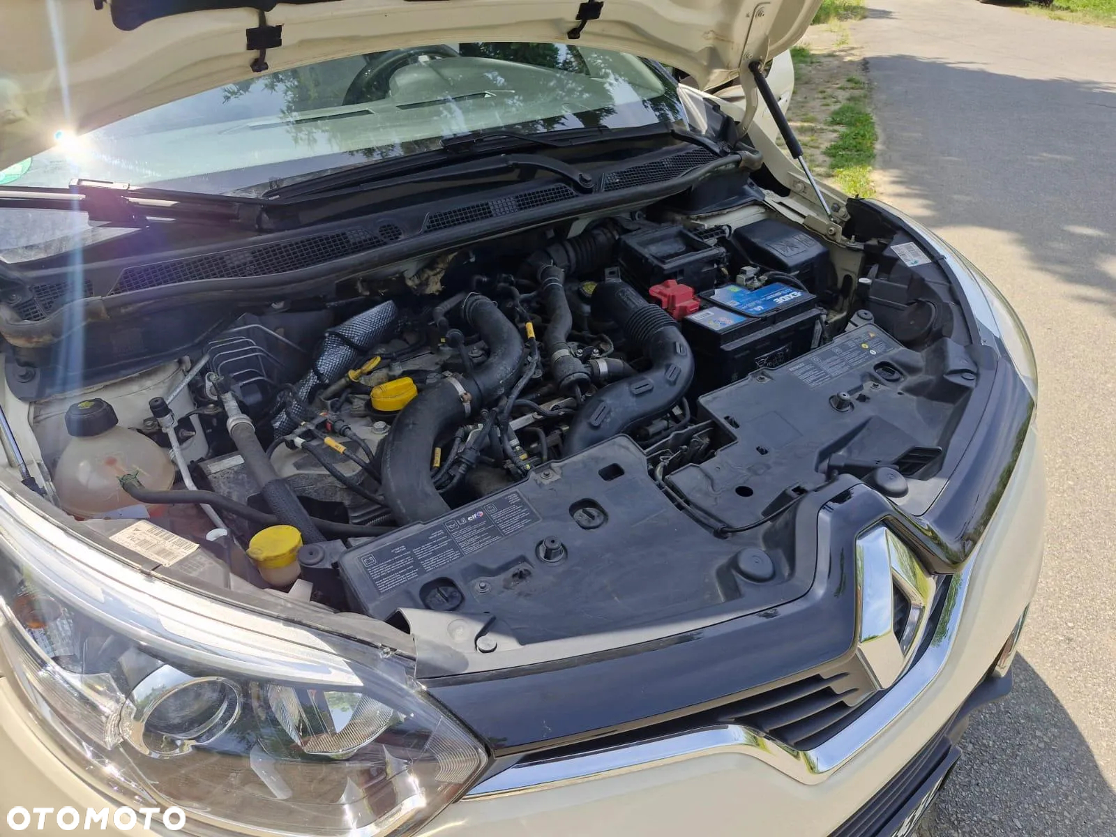 Renault Captur (ENERGY) TCe 90 BOSE EDITION - 16