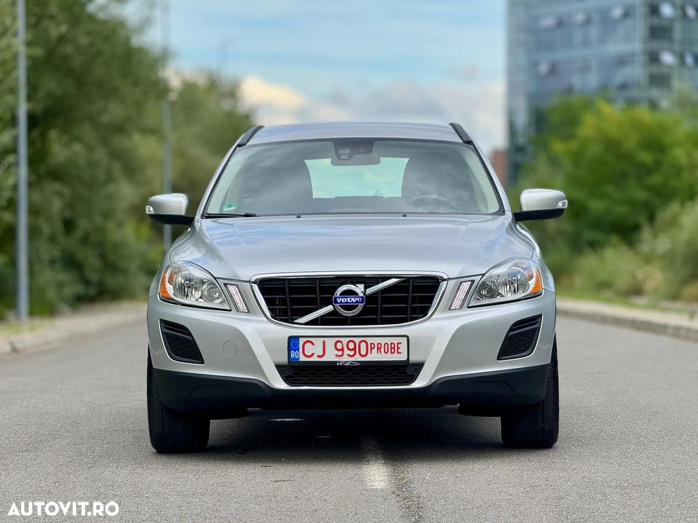 Volvo XC 60 D3 Aut. Momentum - 9
