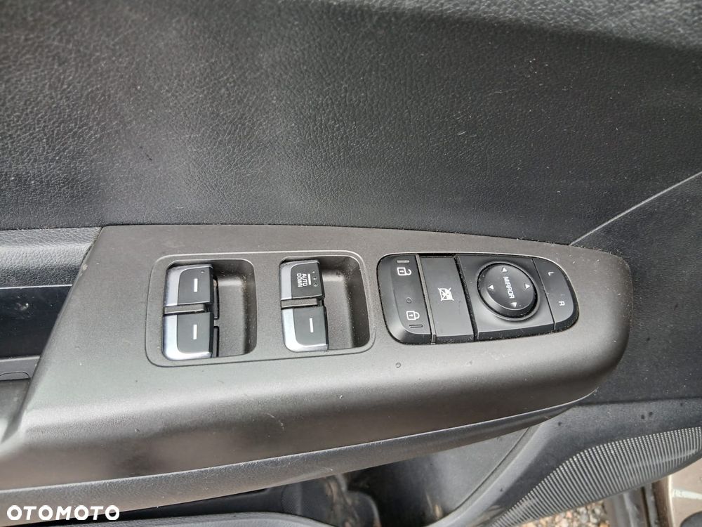 Kia Sportage 1.6 GDI Business Line 2WD - 16