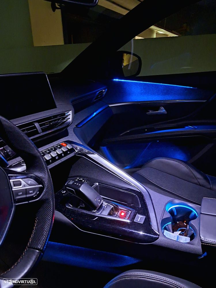 Peugeot 5008 THP 165 EAT6 Allure - 4