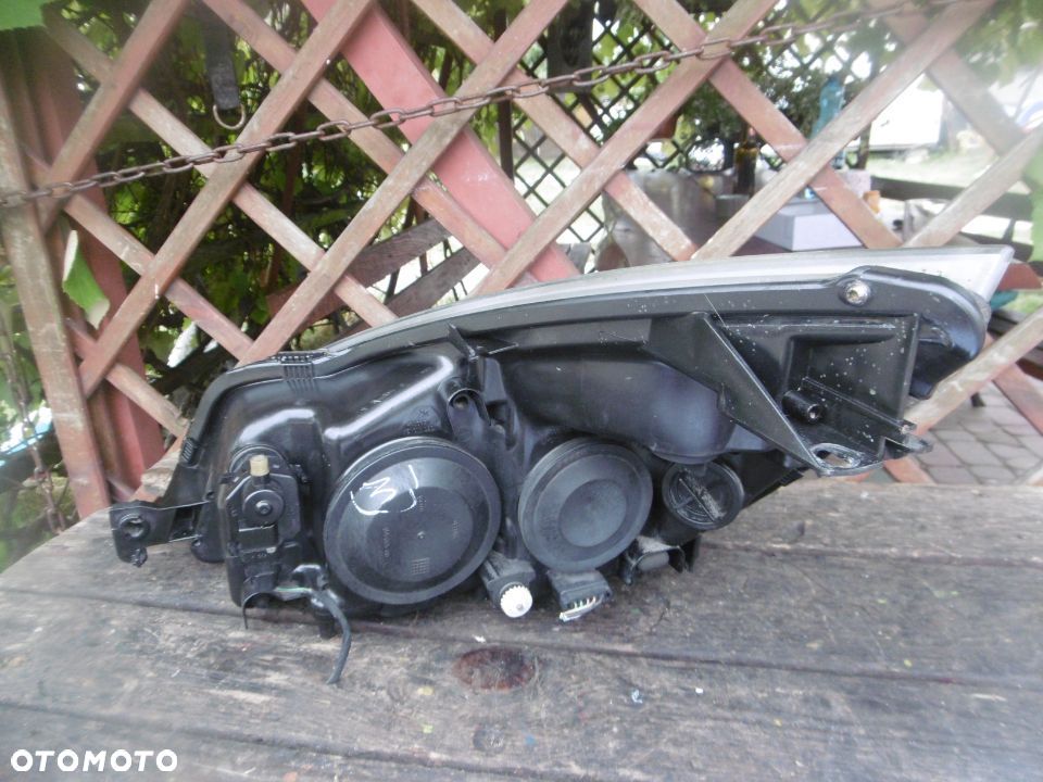 Lampa prawa Espace IV Hella Europa - 3
