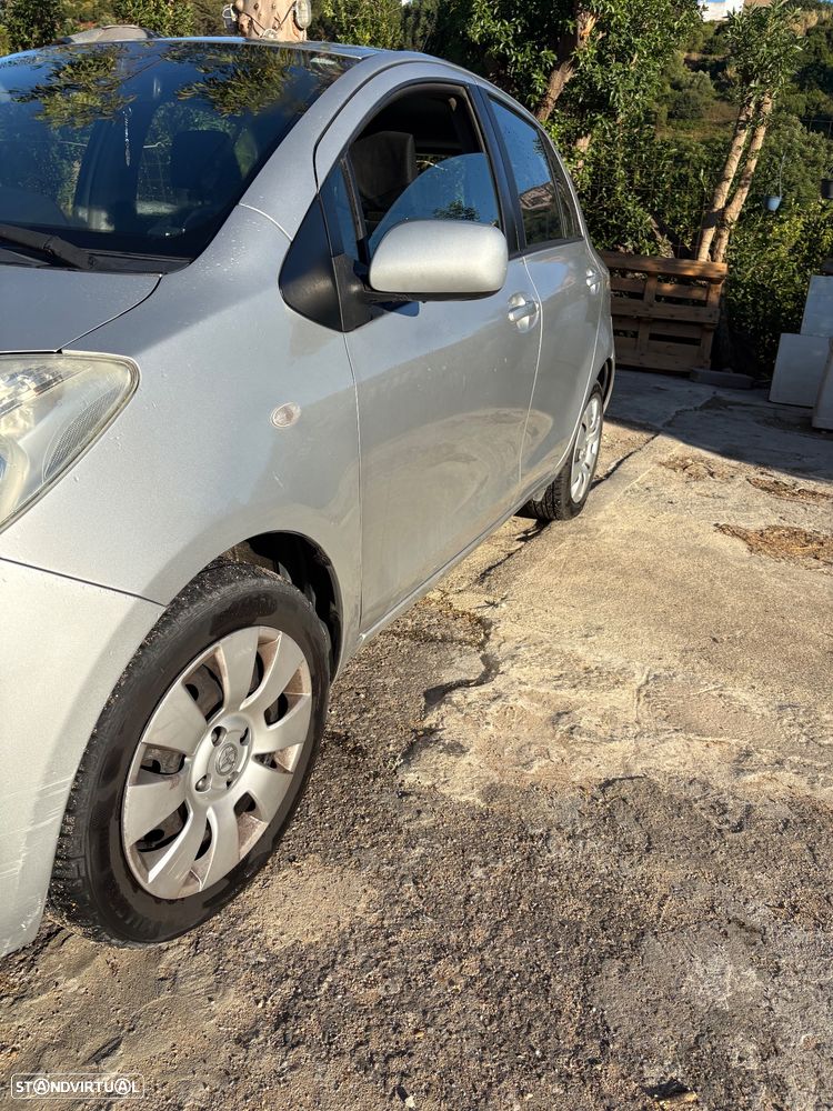 Toyota Yaris 1.0 VVT-i Motion - 2