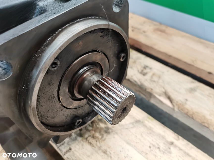 Merlo .... Multifarmer {Pompa jazdy Sauer-Danfoss 90R075} - 13