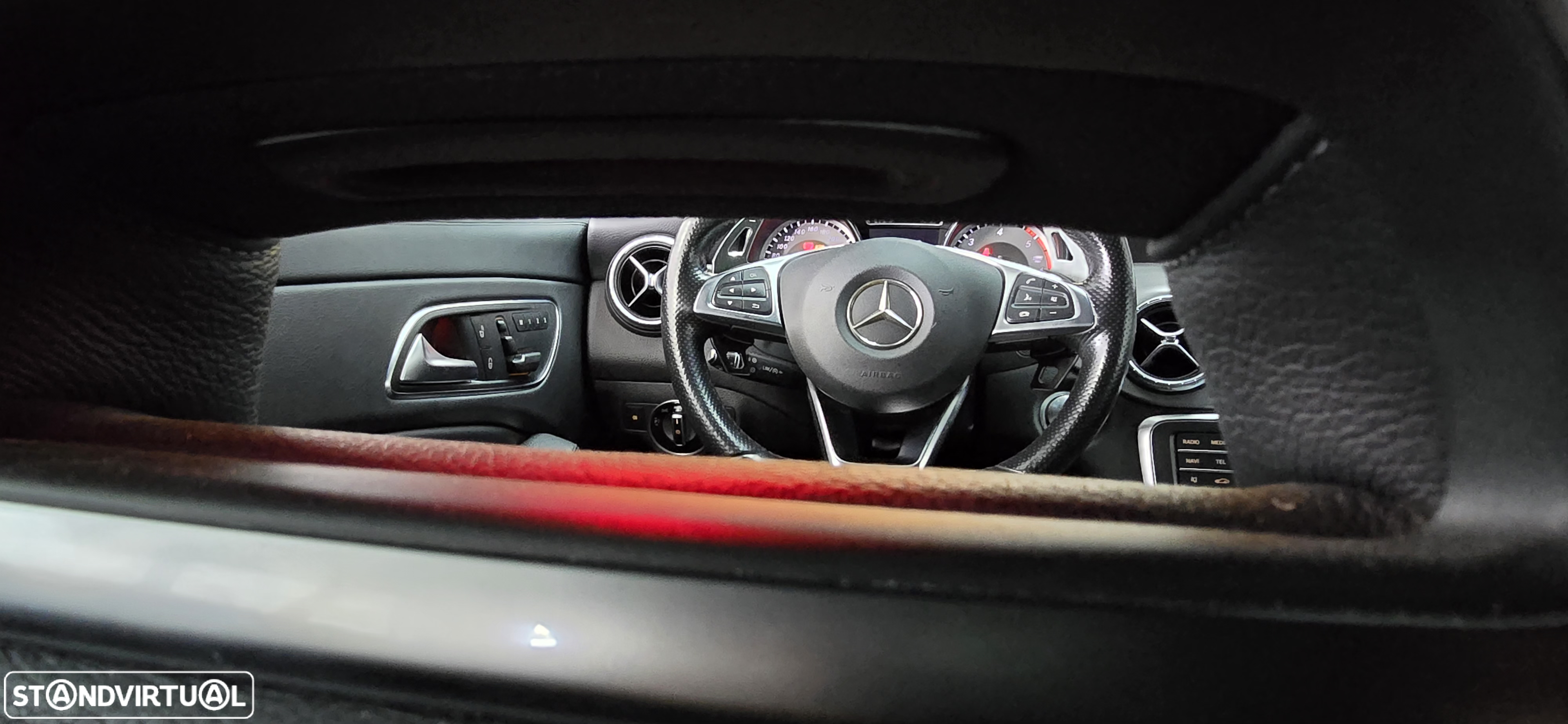 Mercedes-Benz CLA 220 d Shooting Brake AMG Line Aut. - 51