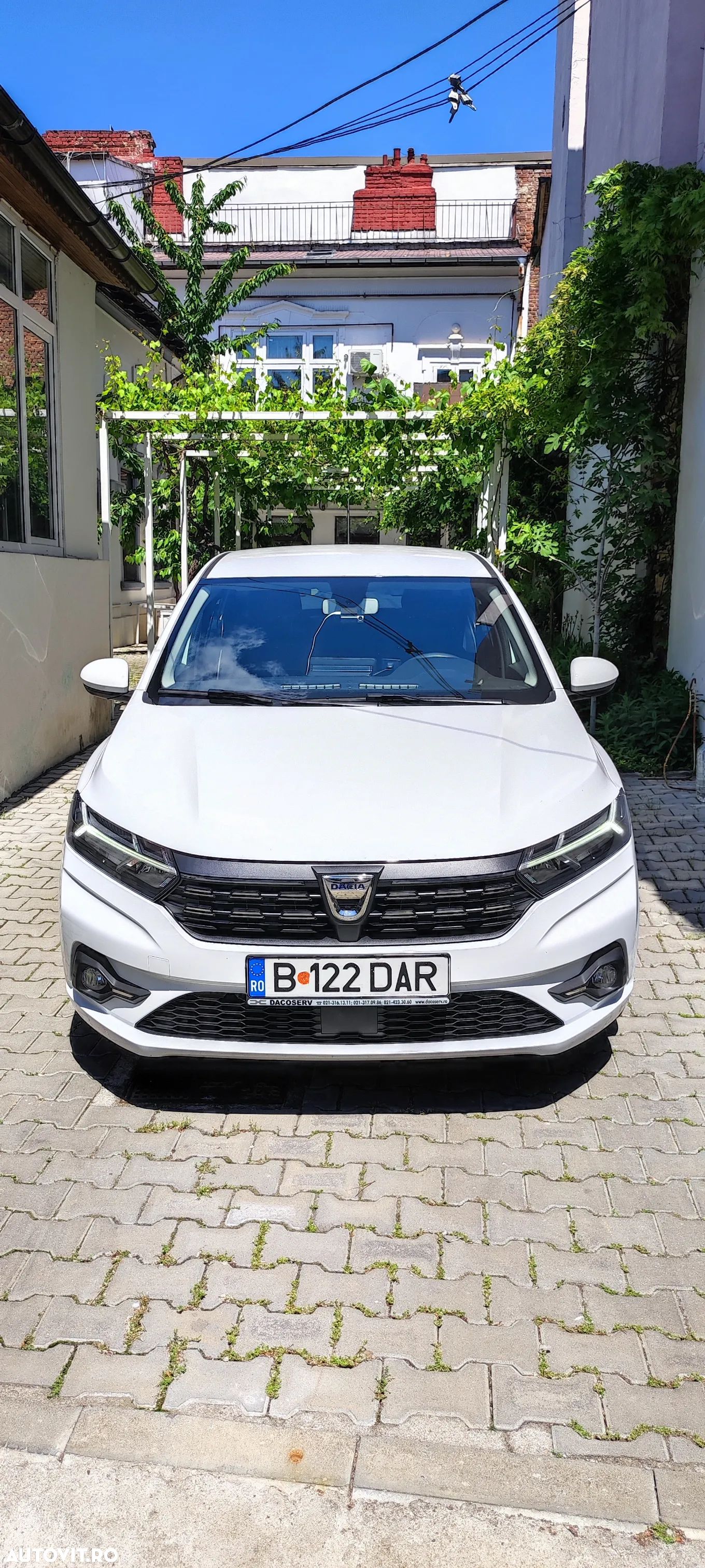 Dacia Logan TCe 90 MT6 Comfort - 1