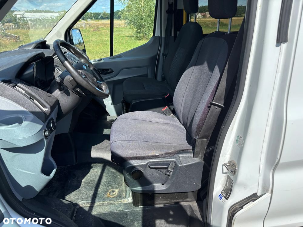 Ford Transit - 12