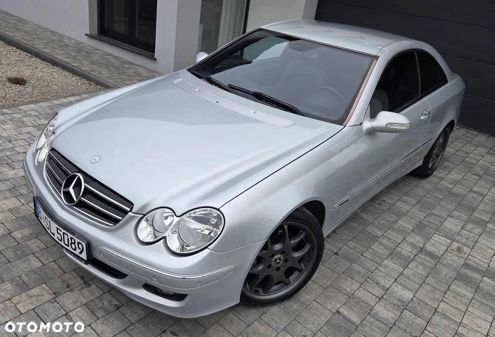 Mercedes-Benz CLK - 9