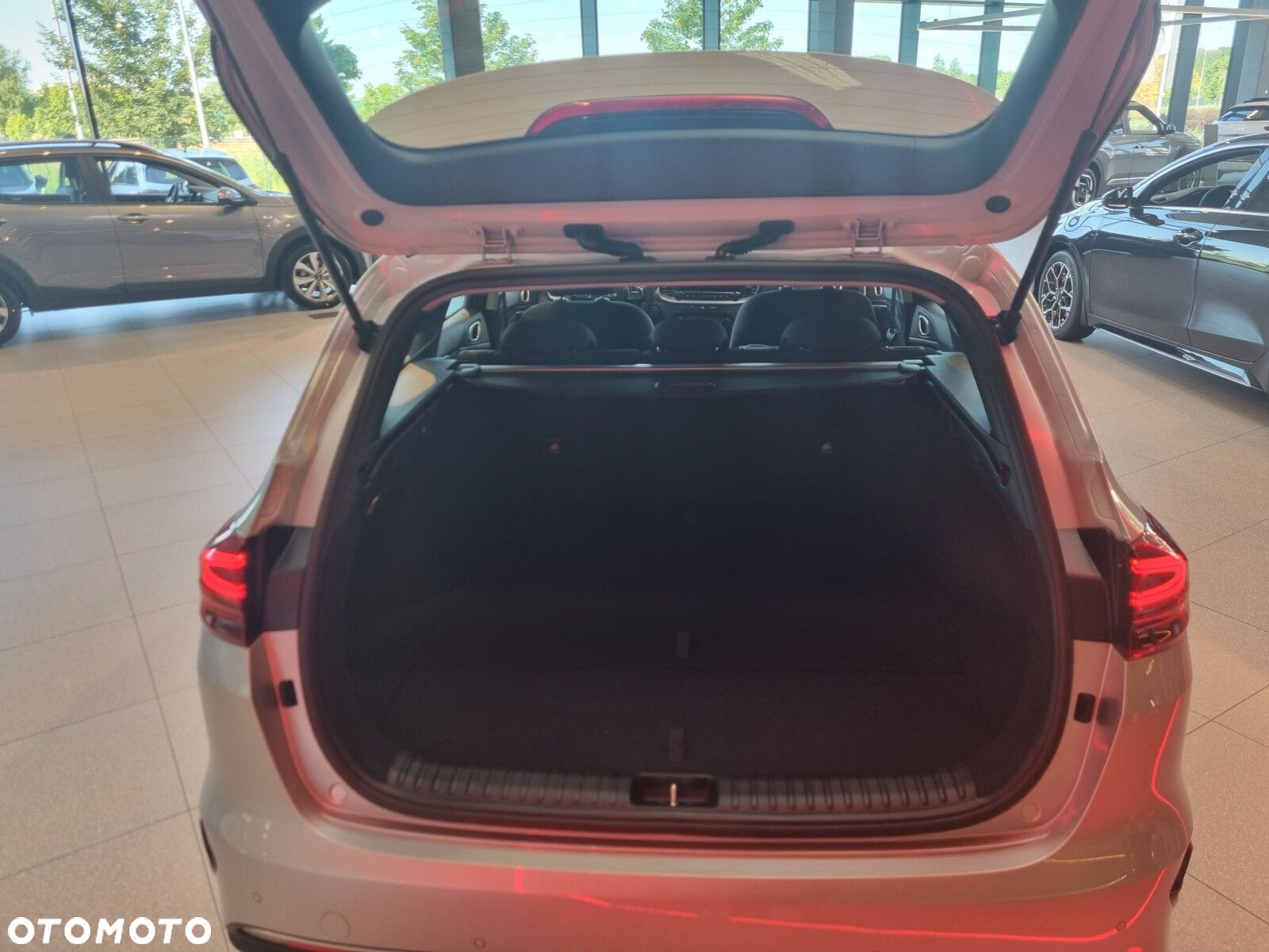 Kia Ceed - 8