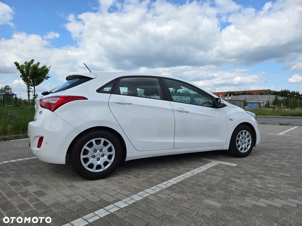 Hyundai i30 1.4 Base - 4
