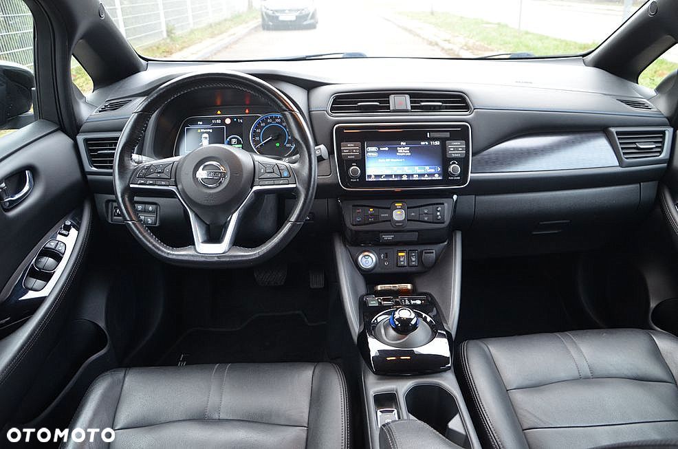 Nissan Leaf 40 kWh N-CONNECTA - 10