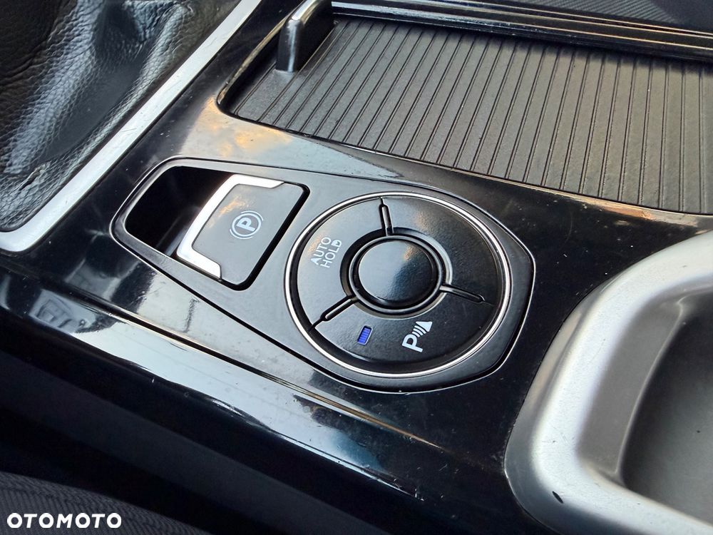Hyundai i40 i40cw 1.6 Fifa World Cup Edition - 37