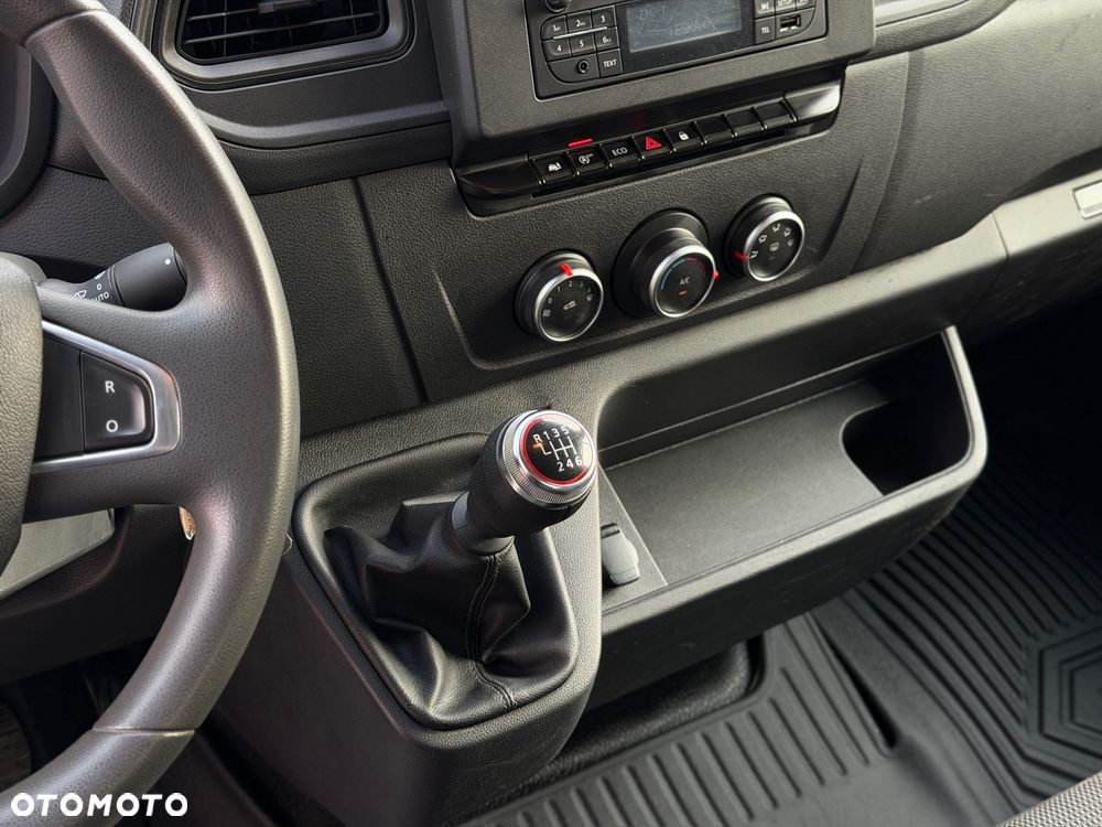Renault Master - 15