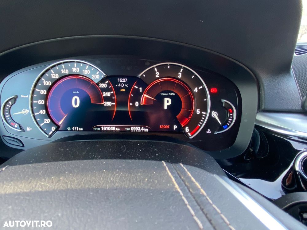 BMW Seria 5 520d AT - 11