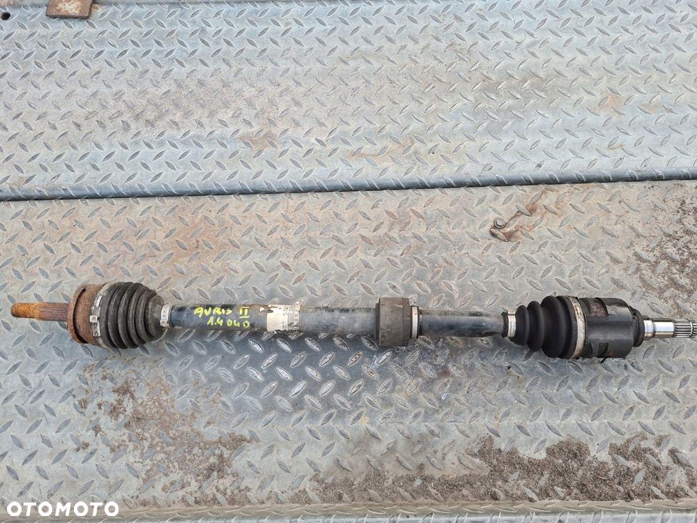 toyota auris II 12-15 1.4 D4D półoś Prawa - 1