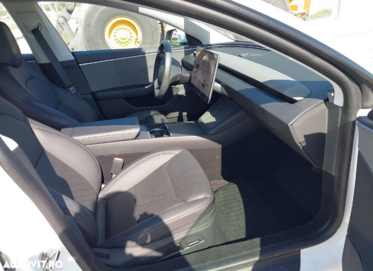 Tesla Model 3 Standard Reichweite Plus Hinterradantrieb - 9