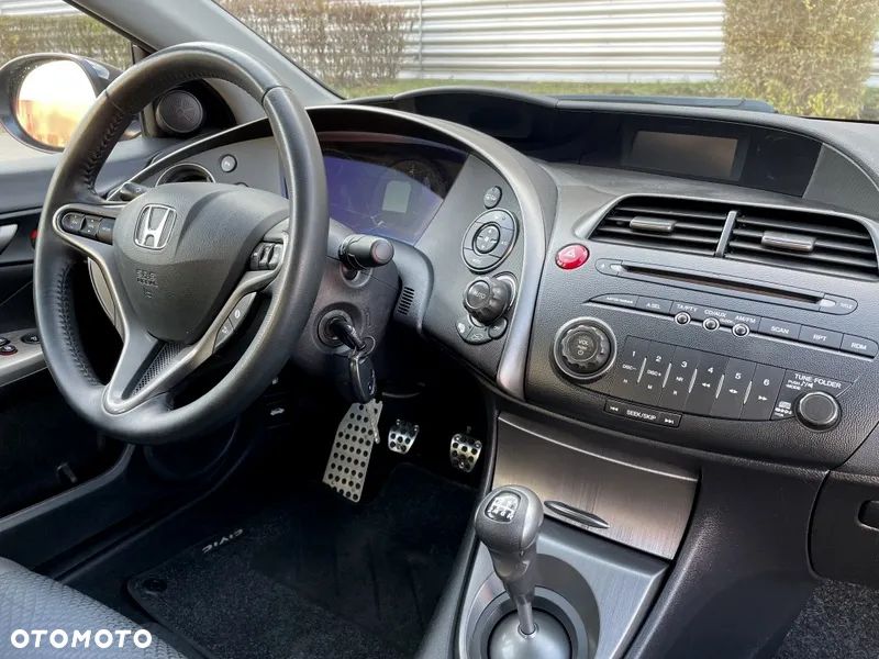 Honda Civic 1.8i-VTEC Sport - 33