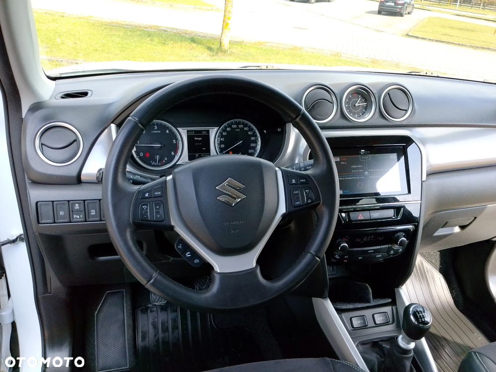 Suzuki Vitara - 16