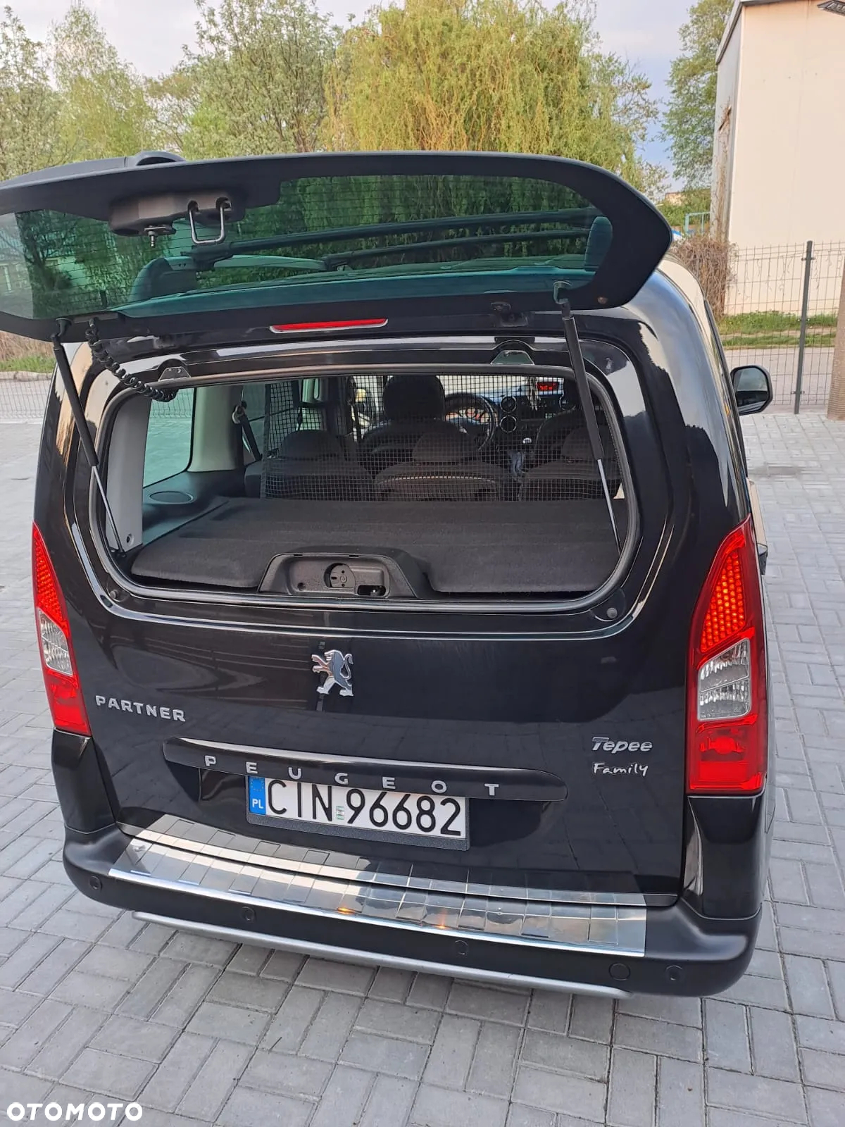 Peugeot Partner Tepee 120 VTi Family - 4
