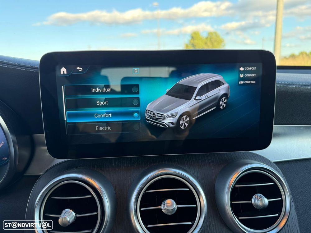 Mercedes-Benz GLC 300 e 4Matic - 12