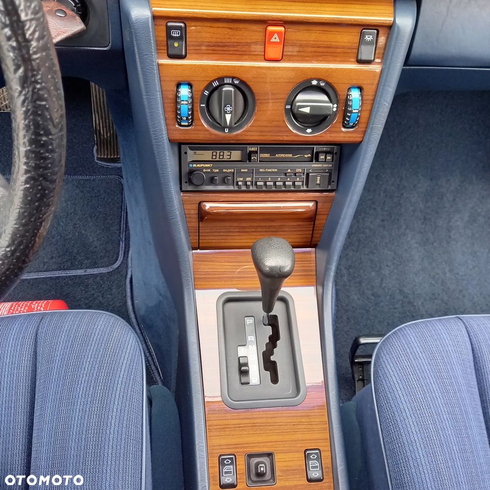 Mercedes-Benz W124 (1984-1993) - 21