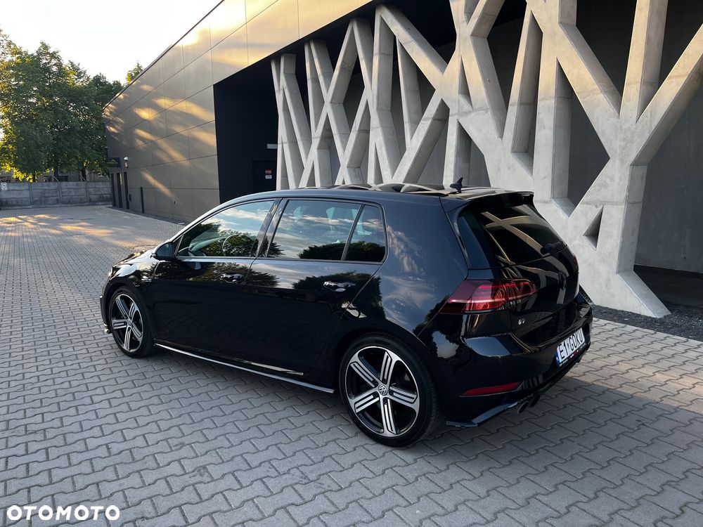 Volkswagen Golf - 9