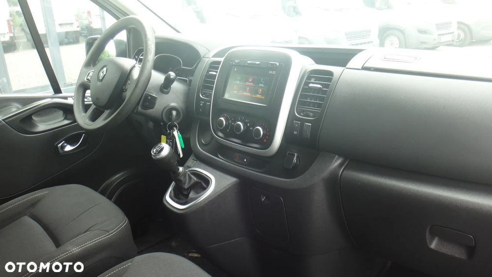 Renault Trafic - 13
