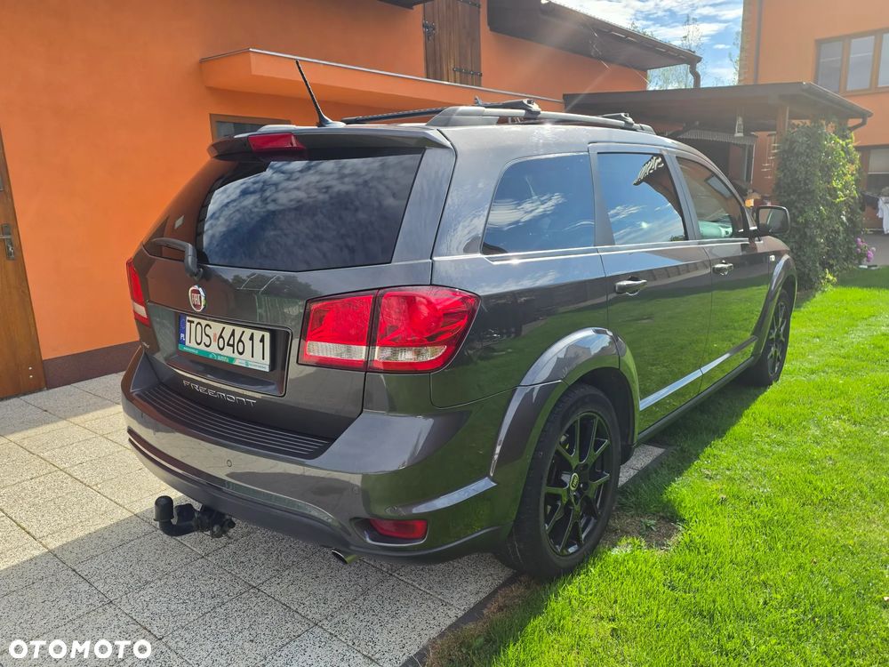 Fiat Freemont 2.0 Multijet Black Code AWD - 3