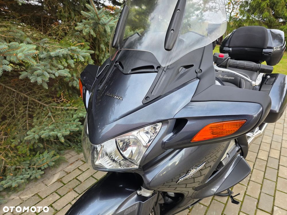 Honda ST - 24