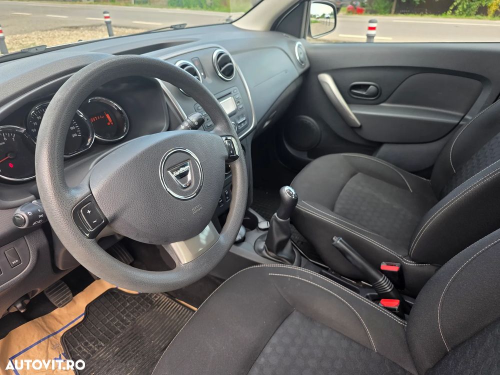 Dacia Logan 0.9 TCe Laureate - 24