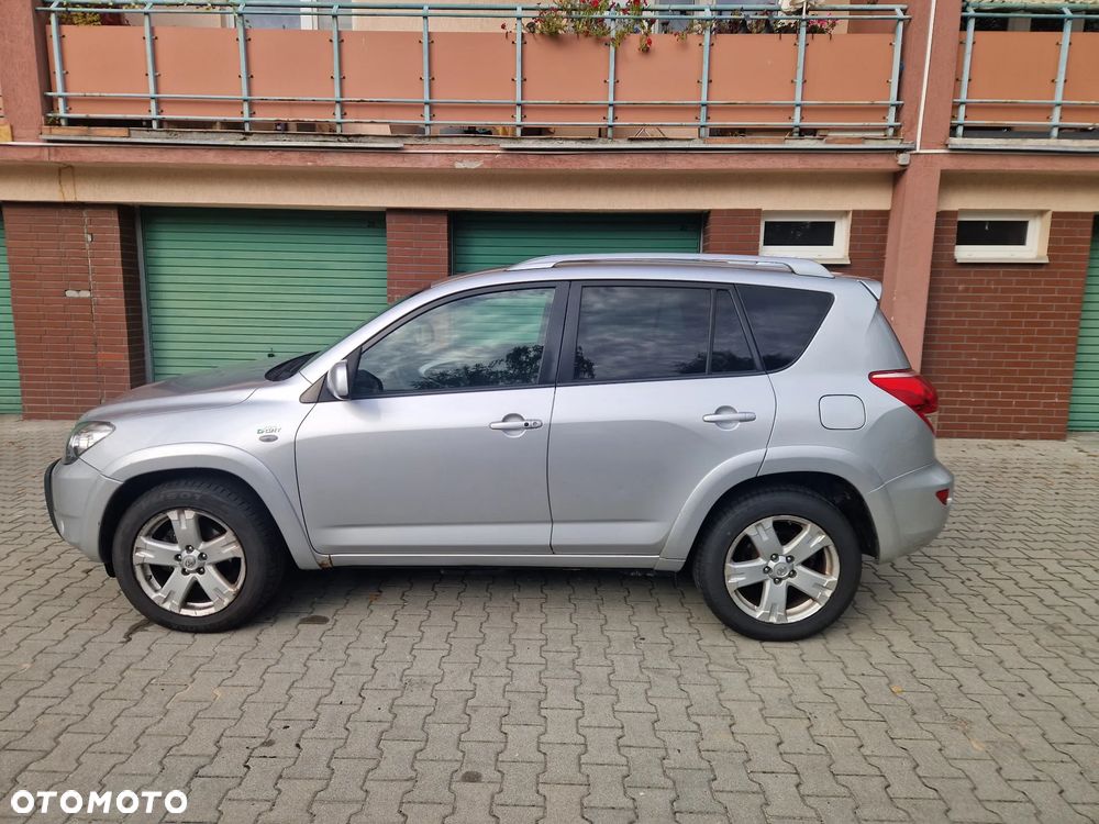 Toyota RAV4 2.2 D-4D Sol 180 - 6
