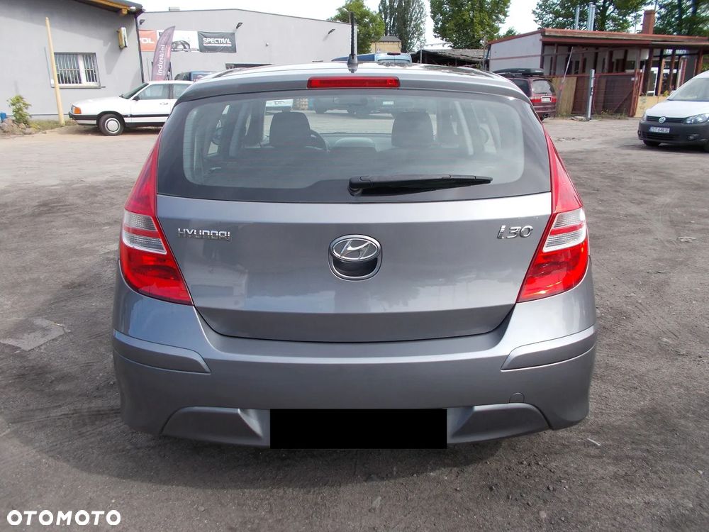 Hyundai i30 1.4 Comfort - 8