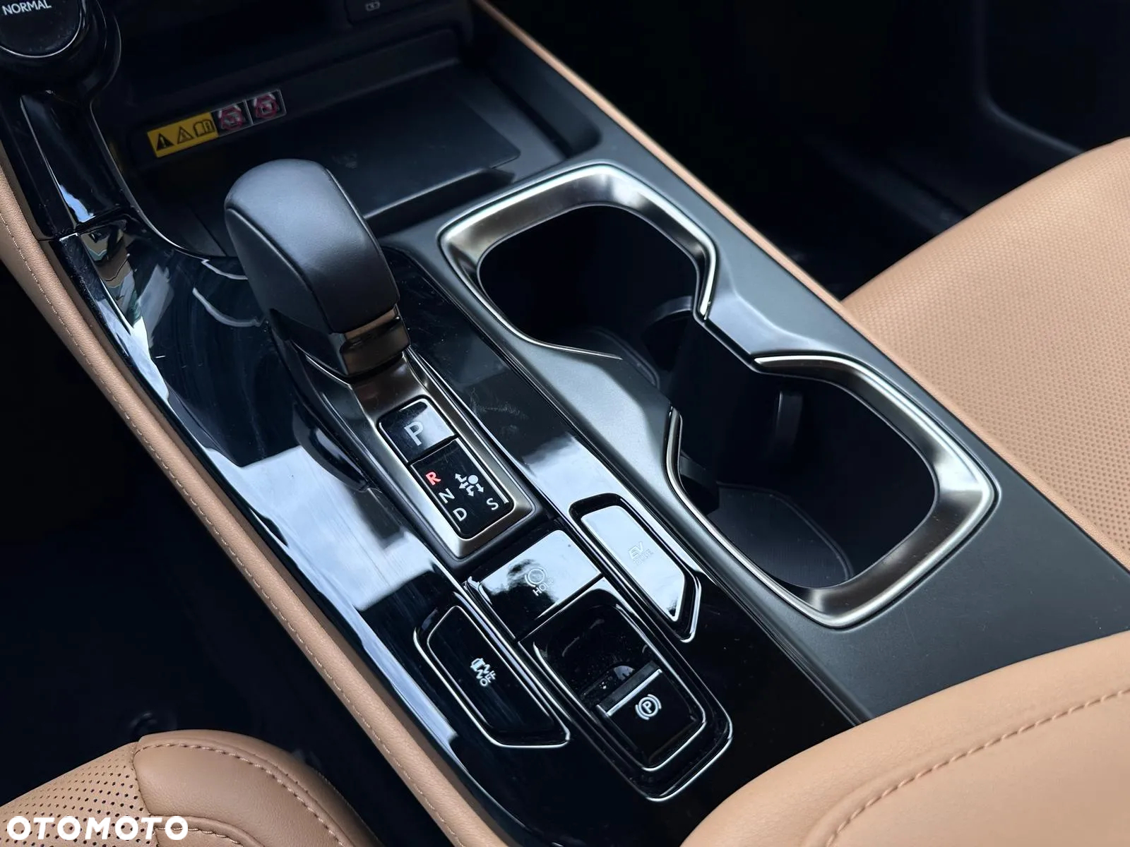 Lexus NX 350h Prestige 2WD - 22