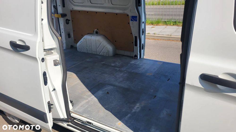 Ford Transit Custom - 10